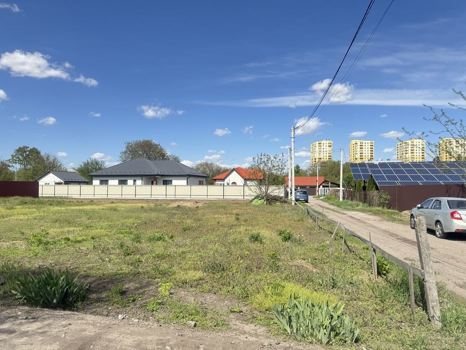 Продаж углової ділянки в Борисполі біля 6 школи вул. Дружби