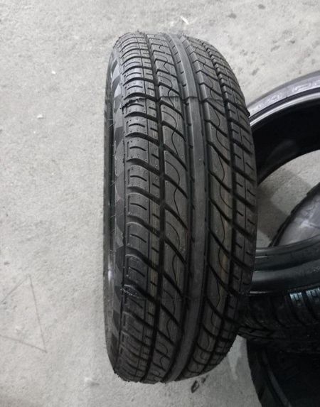 1 pneu Novo 165/70R13 Master