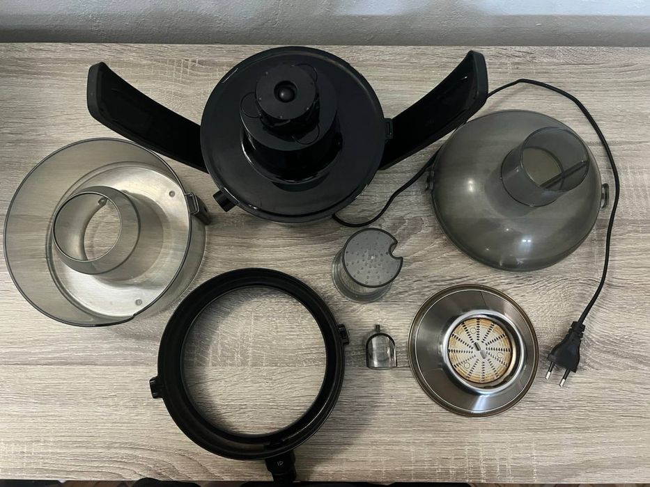 Соковитискач відцентровий Philips HR1832/00