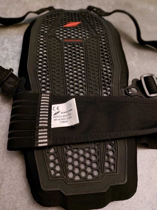 Ochraniacz kręgosłupa Zandona "Esatech Back PRO Kid" x8