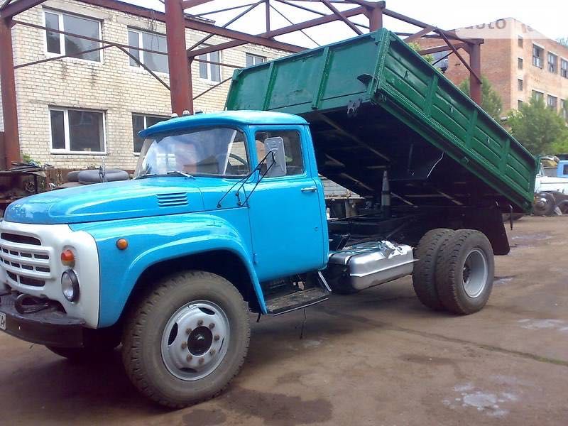 Вивоз мусора в мешках вивіз будівельного сміття вивезення гілок веток