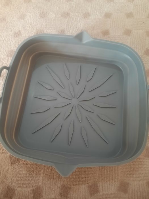 Forma silicone dobrável para air fryer de 5,5 litros novas embaladas