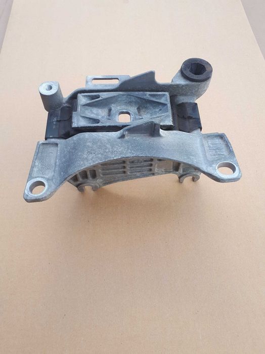 renault megane 3 III  łapa poduszka silnika 1.4 2.0 tce 1.5 dci