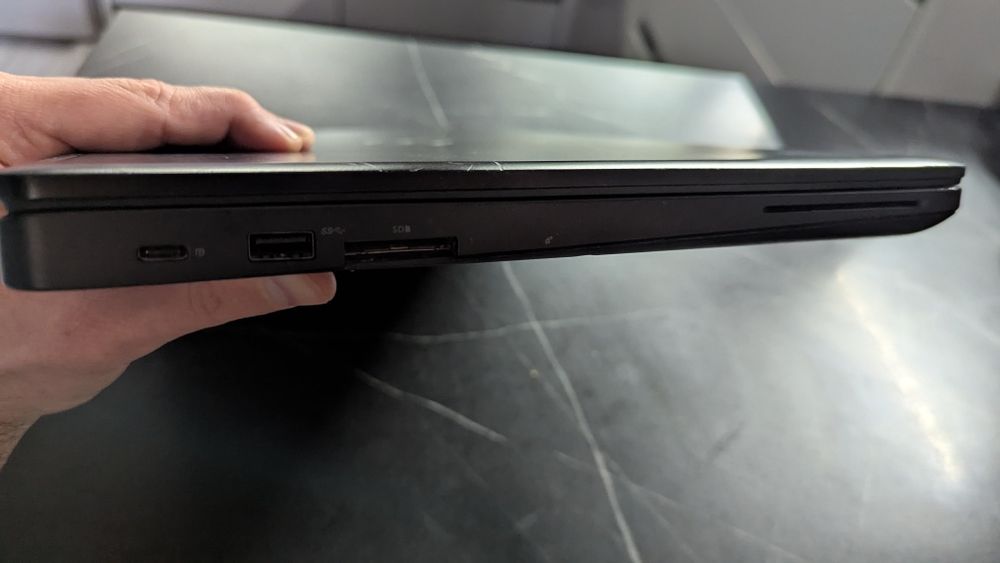 Ноутбук Dell Latitude 5590 i7-8650U сенсорний екран.
