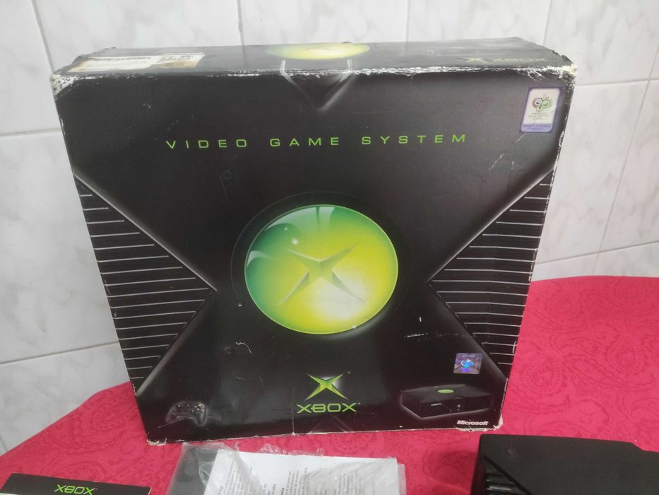 Xbox original- c/ chip-caixa original-manuais e comando