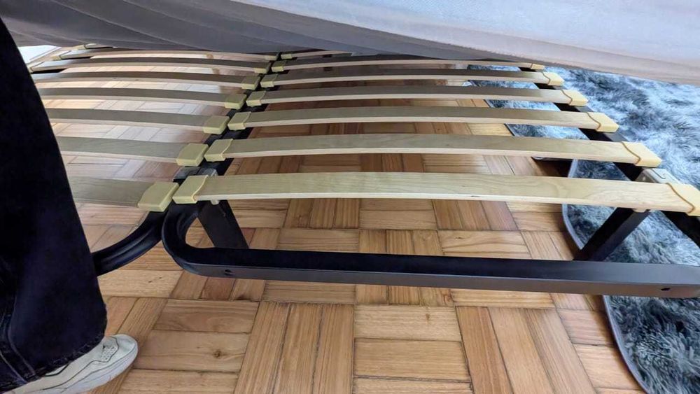 Estrado autónomo com ripas COMBOURG 160 x 200 cm