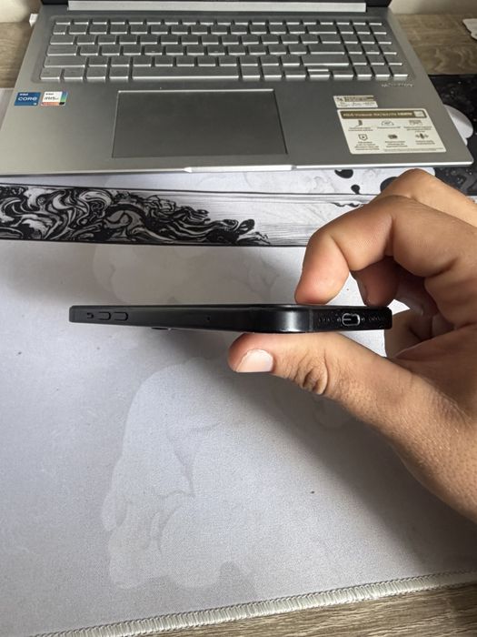 Продам Iphone 15