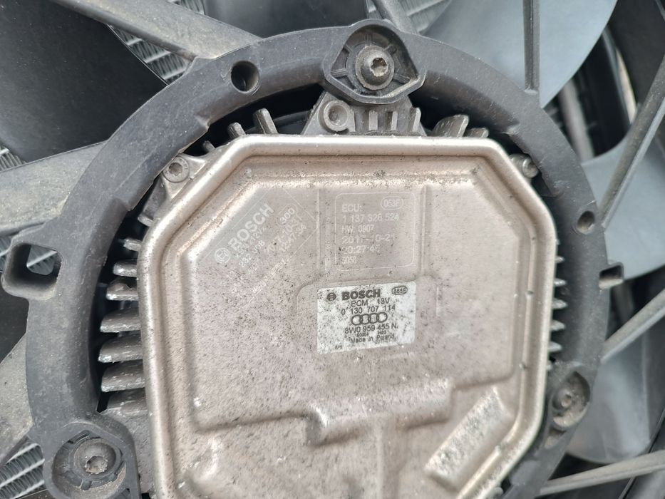 Панель установочна касета радіаторів в зборі телевізор Audi Q7 4M 3.0