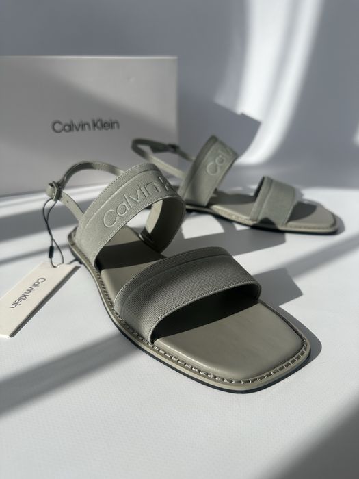 Жіночі босоніжки/сандалі Calvin Klein