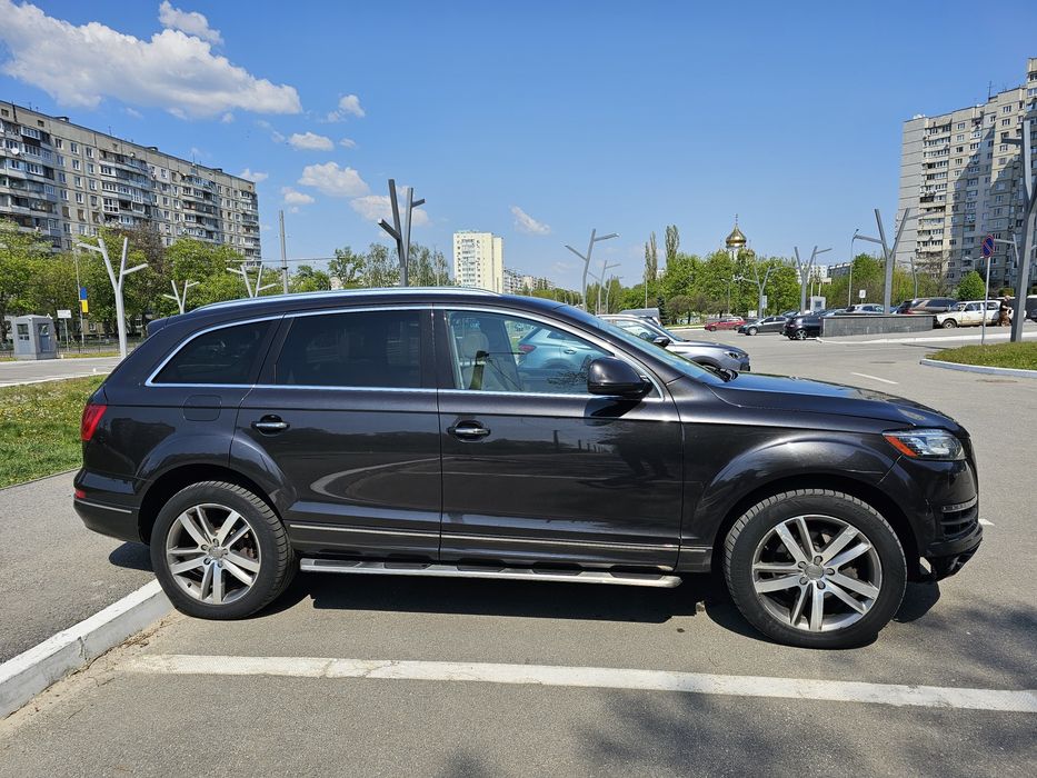 продам AUDI Q7 2013 г. дизель 3,0