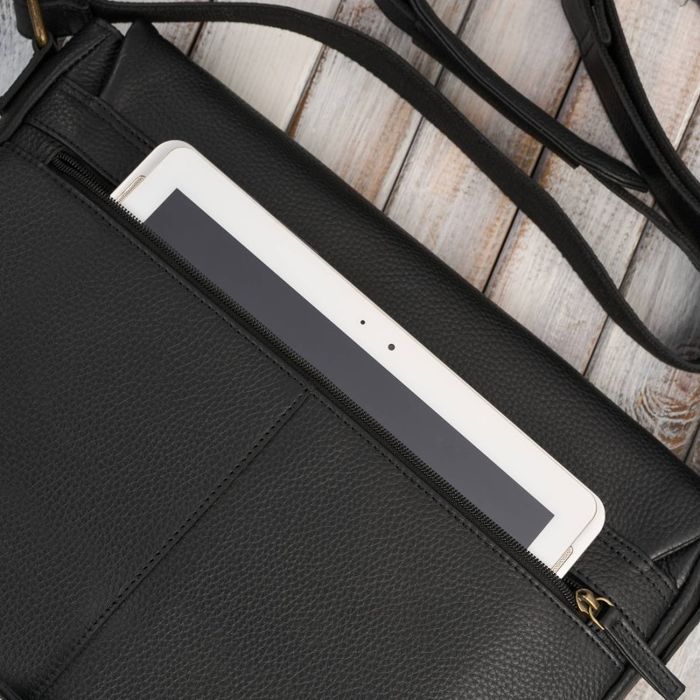 torba męska skórzana na ramię na laptopa czarna paolo peruzzi im-03-bl