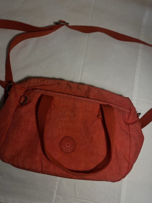 Сумка Kipling красная