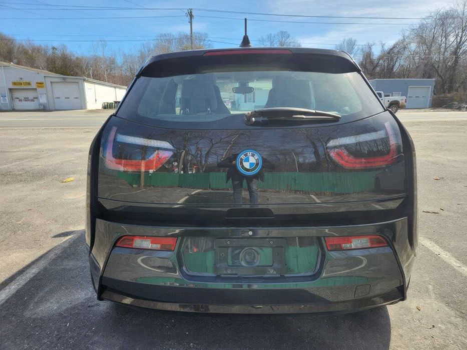 BMW i3      2014
