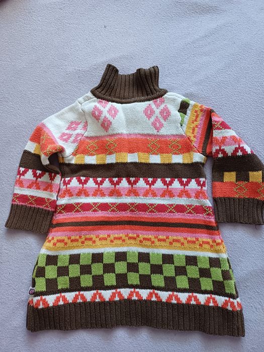 Sweterek dziecięcy