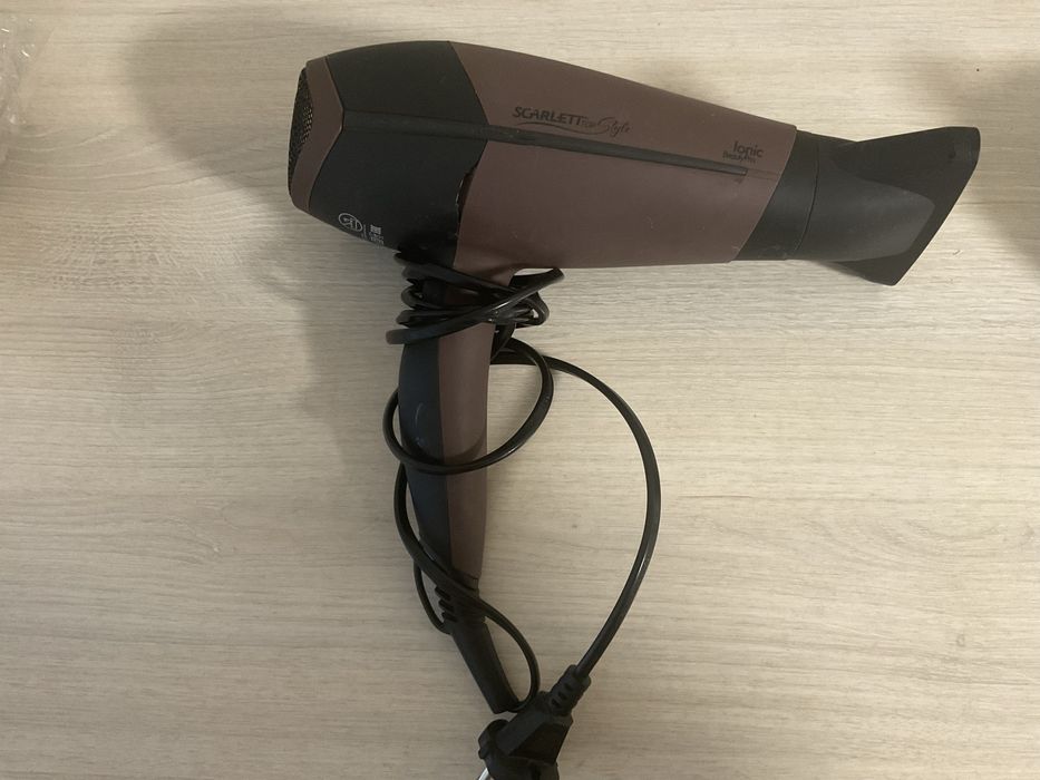 Фен Scarlett  2000w