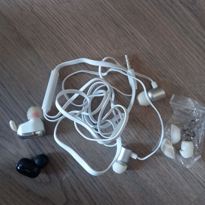 Навушники.Наушники