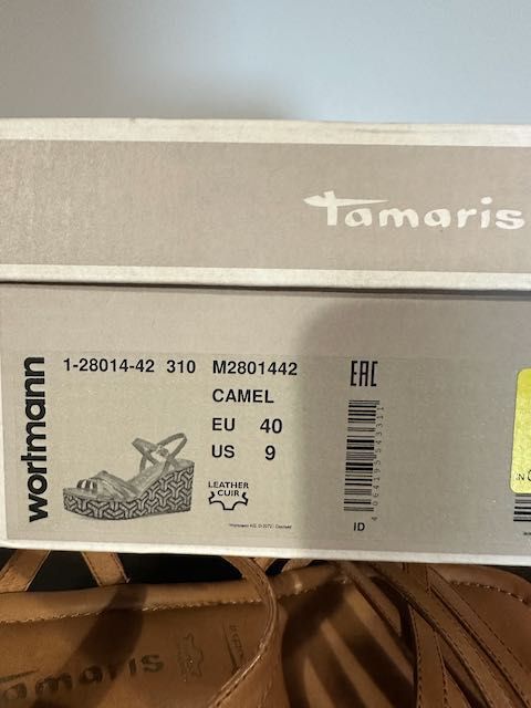Nowe sandały na koturnie Tamaris, rozm. 40
