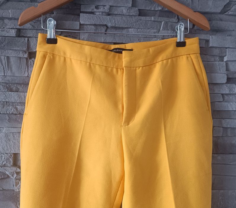 Żółte eleganckie spodnie damskie na kant zara