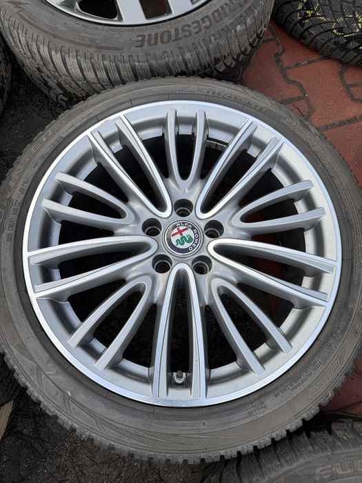 Felgi aluminiowe 5x110 18x8j et33 Alfa Romeo