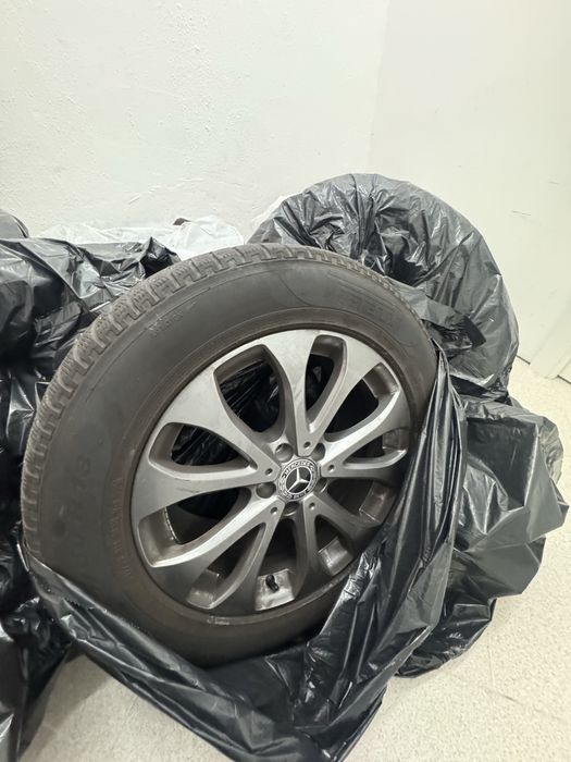 8 Mercedes Jantes e Pneus 18’ 19’