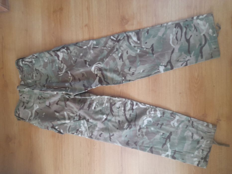 Spodnie brytyjskie Mtp pas 84cm .