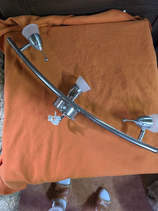 Lampa sufitowa trzy punktowa