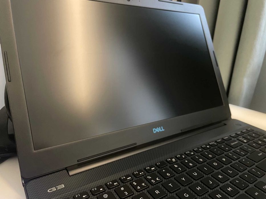 Laptop Gamingowy Architektura Dell Inspiron G3 i7-8750H 16G 512 Win10
