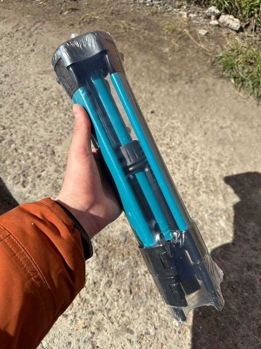 Лазерный уровень 16 линий зелёный + 2 АКБ, штатив, кейс, USB зарядка