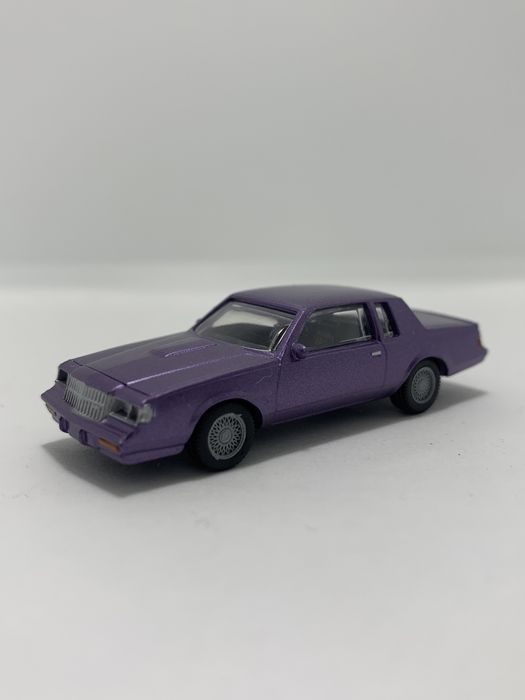 Buick Grand Prix da Herpa escala H0 1/87
