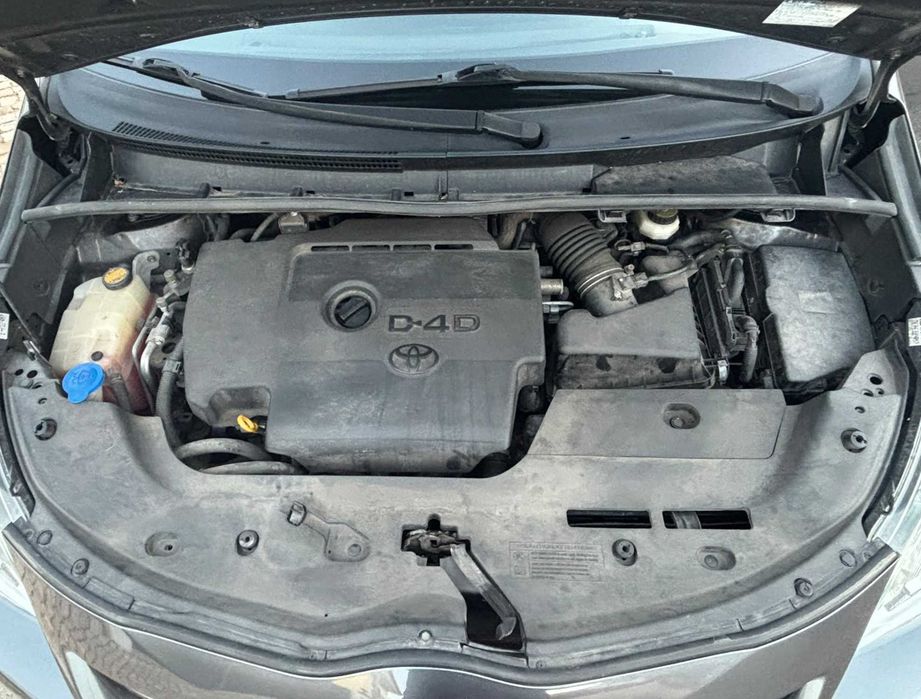 Toyta Verso 2.0D 126cv 2011