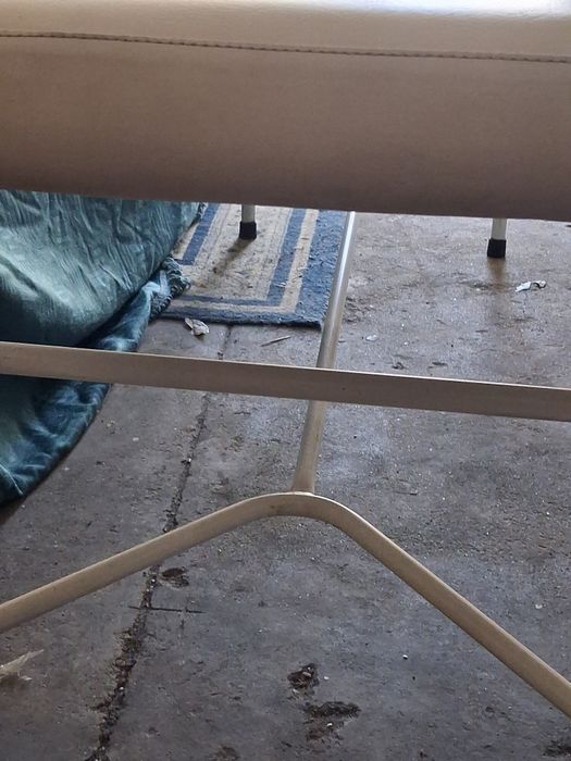 Marquesa estética/massagem  impecável