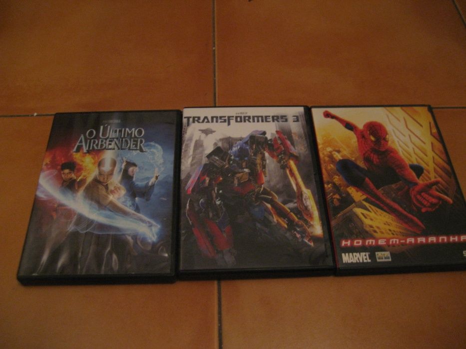 Dezenas de DVDs de filmes de todos os géneros (F-O)