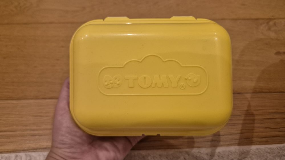 Brinquedo sensorial Tomy
