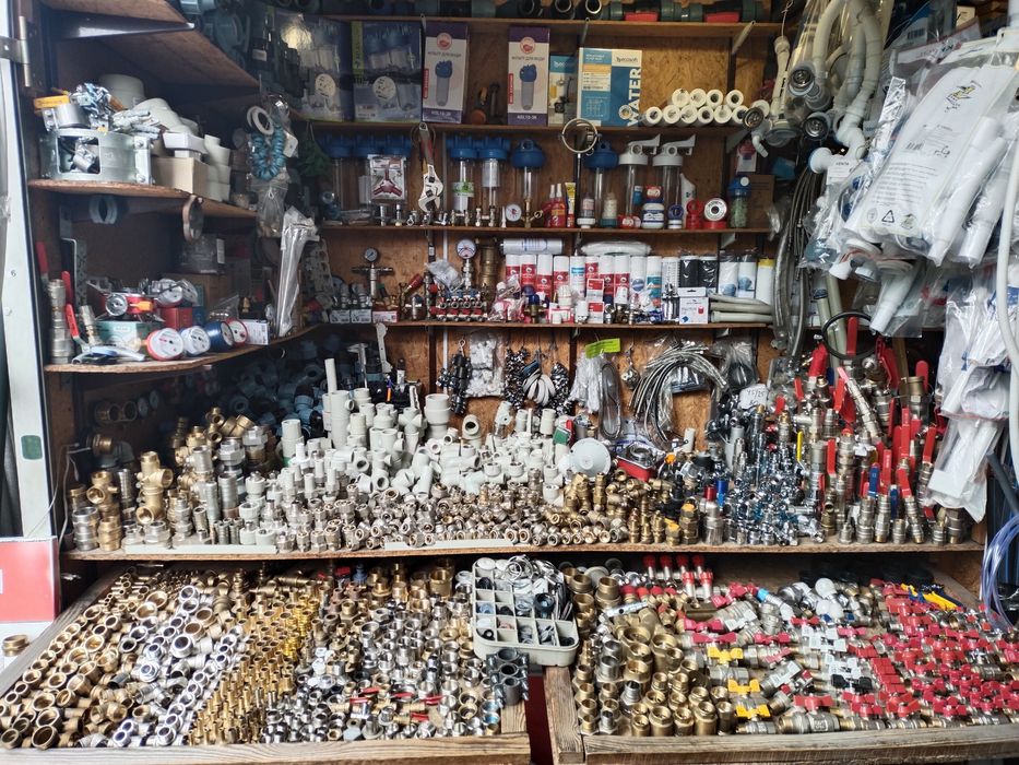 Сантехника САМОВЫВОЗ низкие цены краны шланги фитинги канализация