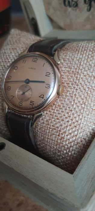 Złoty vintage Laco