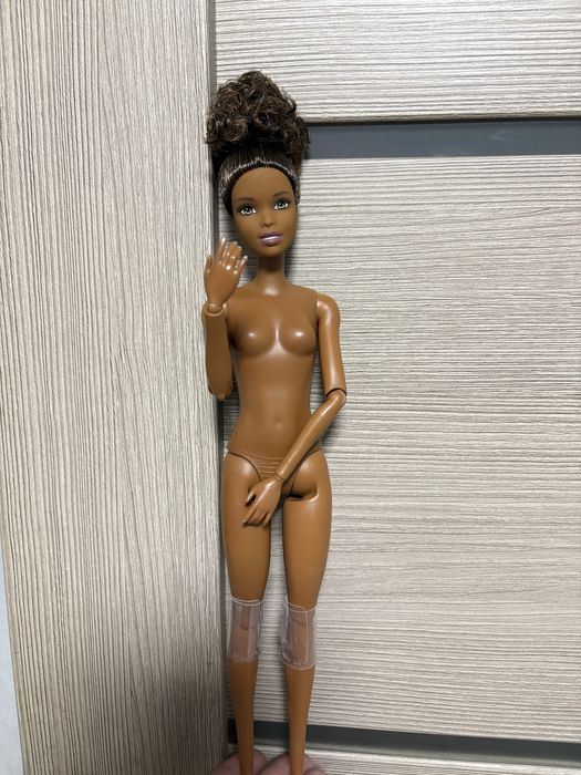 Шарнірна лялька barbie