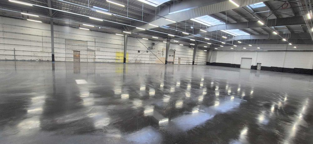 Posadzki przemysłowe nowoczesne podjazdy betonowe beton szczotkowany beton zacierany wylewki betonowe hale magazyny garaże Wolne Terminy od zaraz