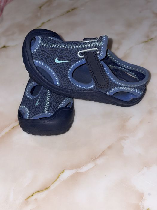 Сандалі Nike літні на хлопчика 13,5 см ступня