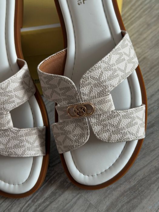Шльопанці Michael Kors 36 та 37