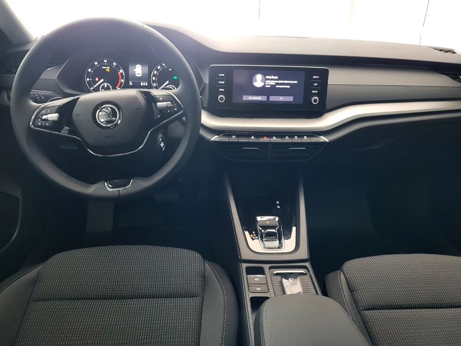 WYNAJEM samochodu Toyota Corolla 2.0 184KM Hybryda!