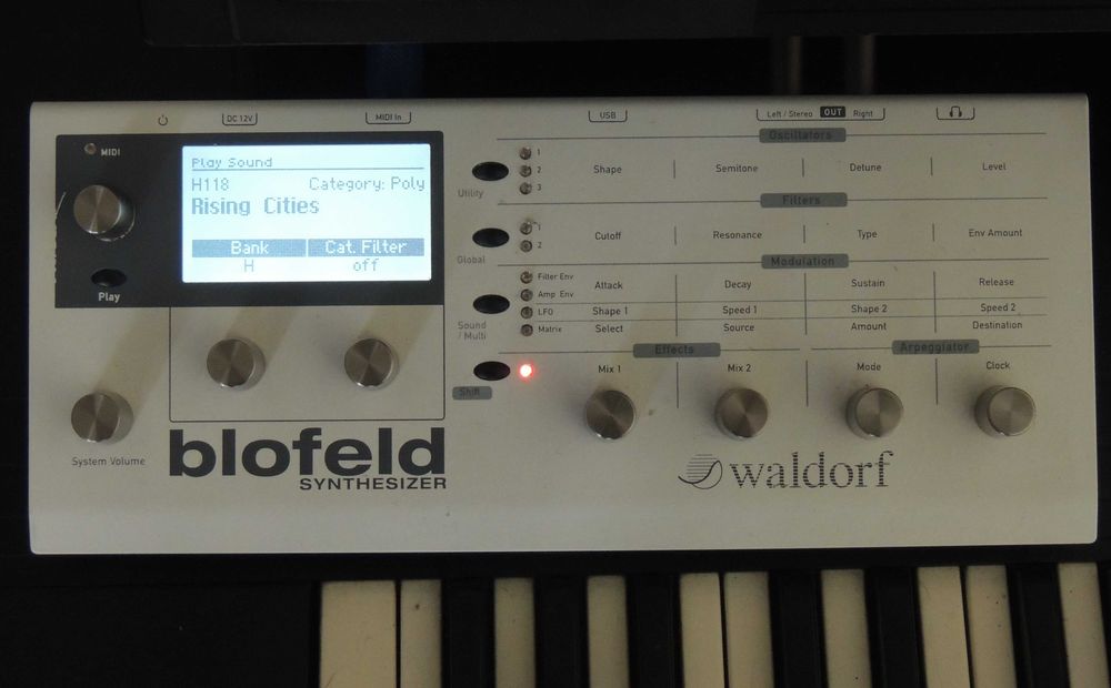 Waldorf Blofeld multitimbralny syntezator, dodatkowe banki