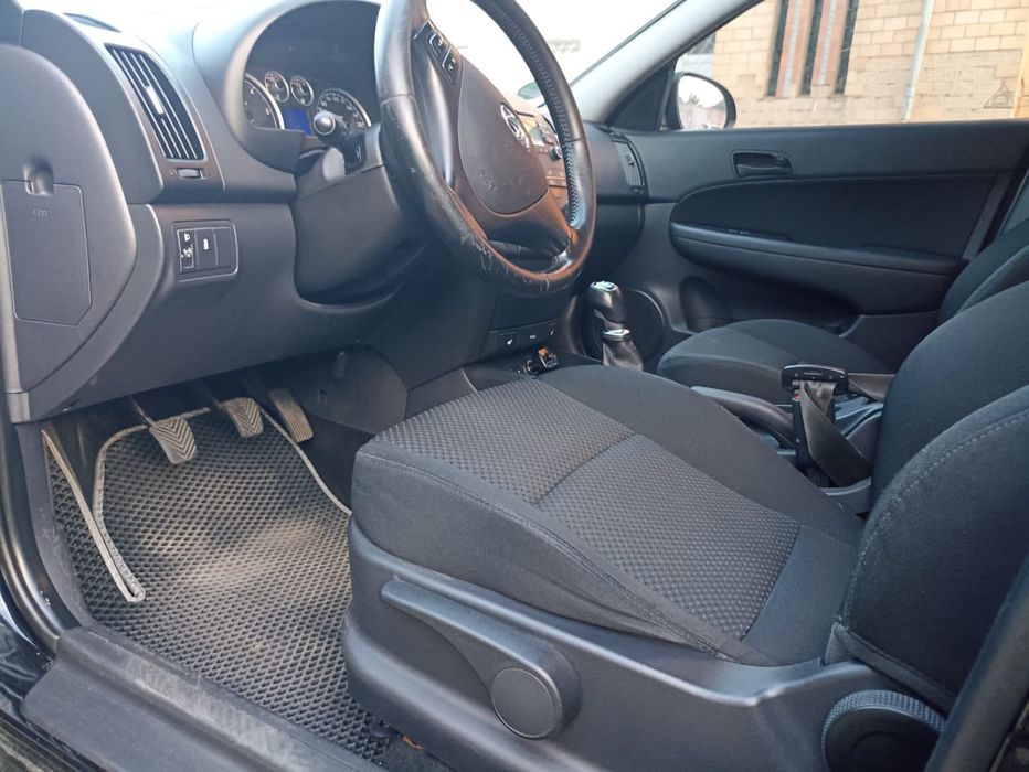 Продам автомобіль Hyundai i30