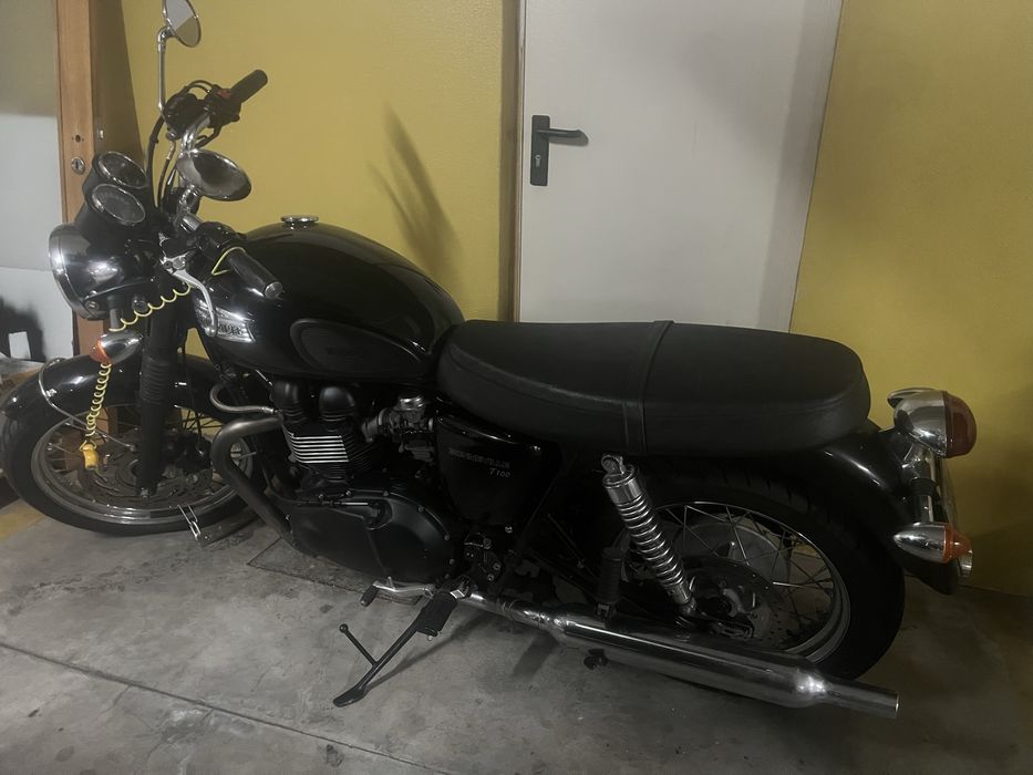 Triumpf  T100 Bonneville