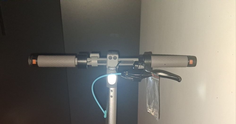 Hulajnoga elektryczna Motus Scooty 10  stan bardzo dobry technicznie