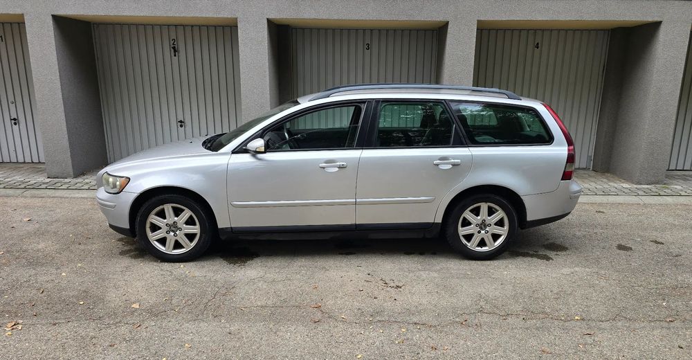 Volvo V50