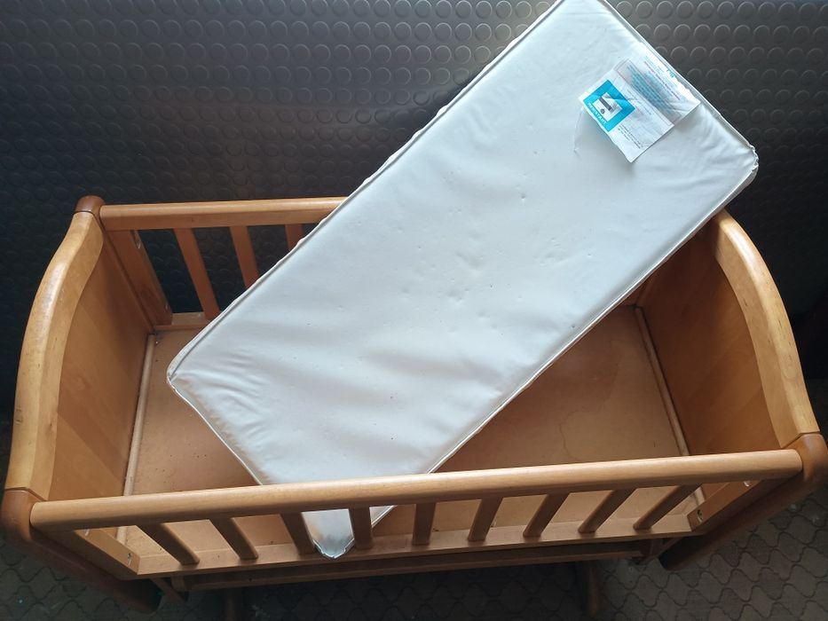 Кровать детская  малютка