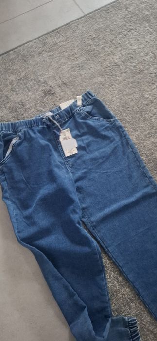 Jogery damskie CROPP