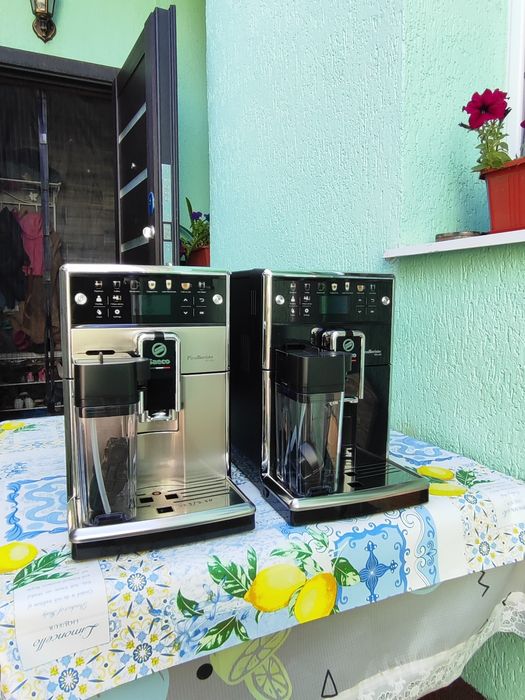 Кофемашина, кавоварка Saeco, Delonghi, Philips