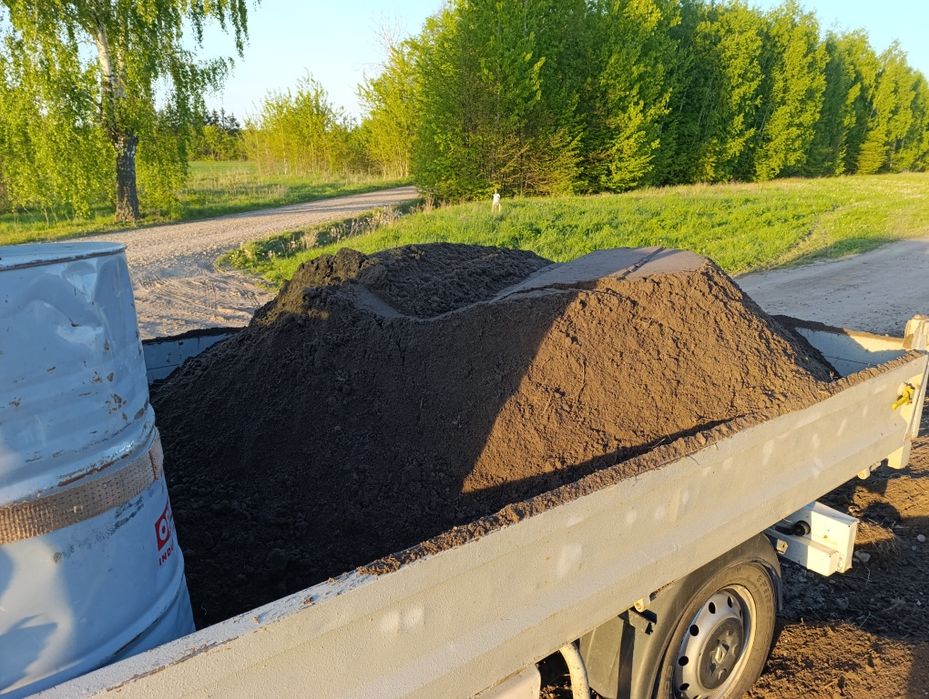 Ziemia przesiewana pod trawnik do ogródka