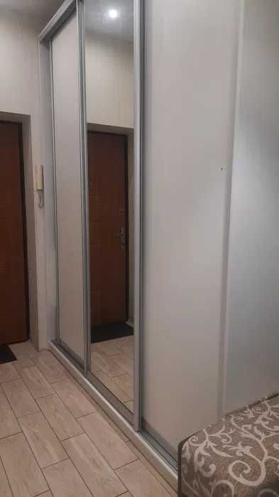 D1C  Сдам 2х уровневую гостинку ЖК Карамель, пер. Резниковский